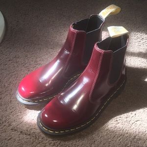 DR.MARTENS!
